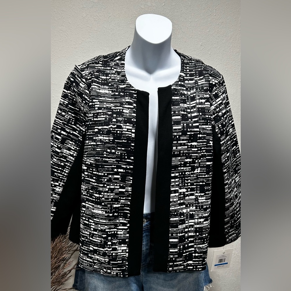 Ellen Tracy Black & White Textured Open Front Jacket size XL
